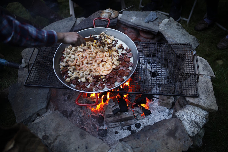 Browning Shrimp in Paella